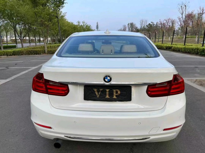 济宁13年宝马3系9