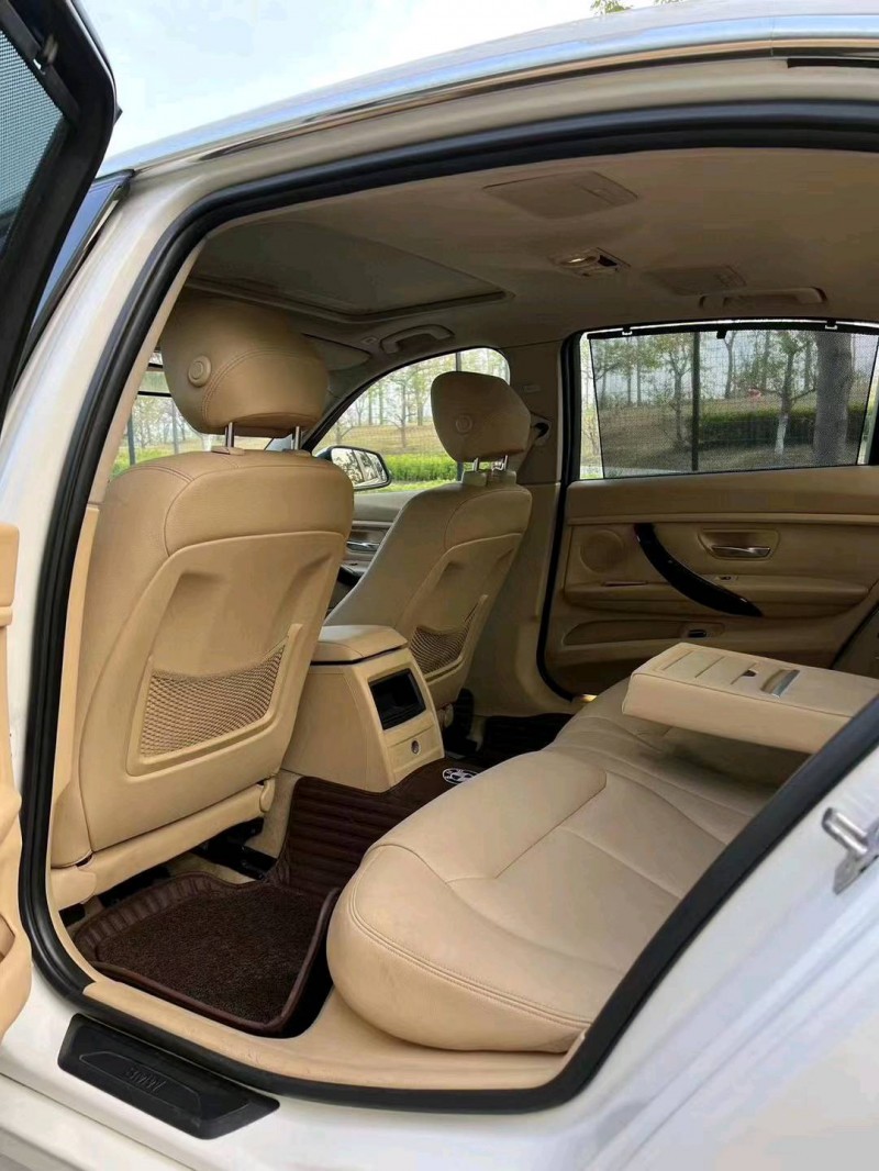 济宁13年宝马3系8