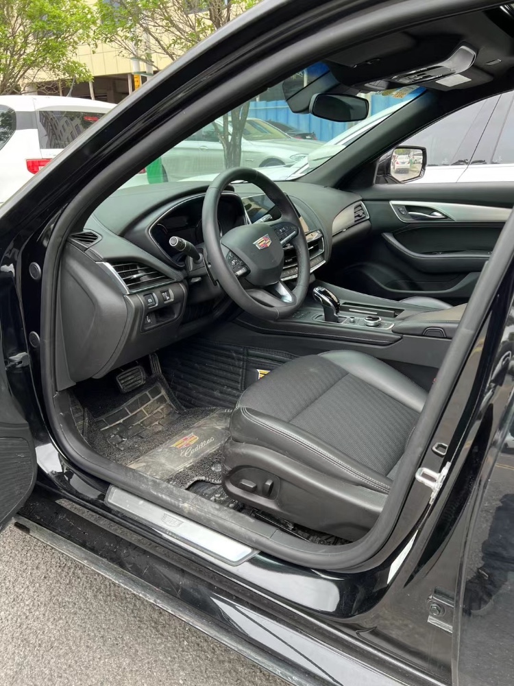 重庆21年凯迪拉克CT59