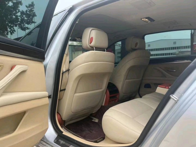 保定11年宝马5系6