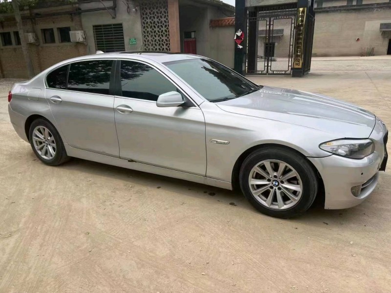 保定11年宝马5系5