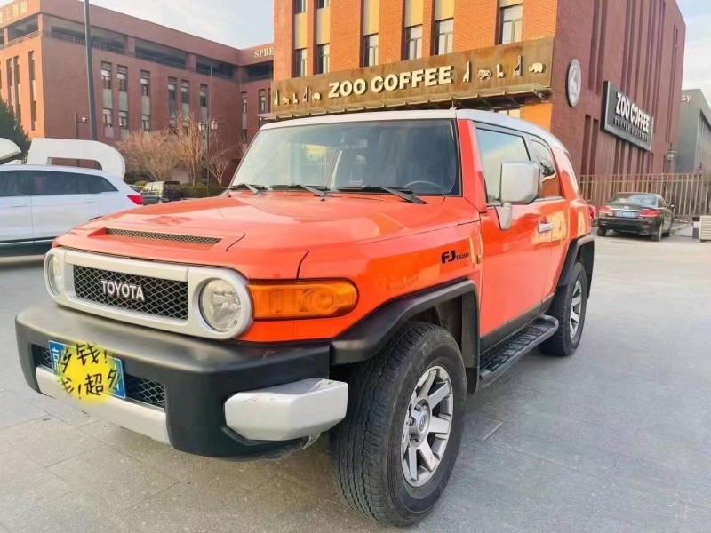 北京14年丰田兰德酷路泽2