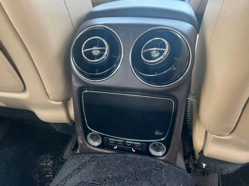 济宁15年捷豹XJL4