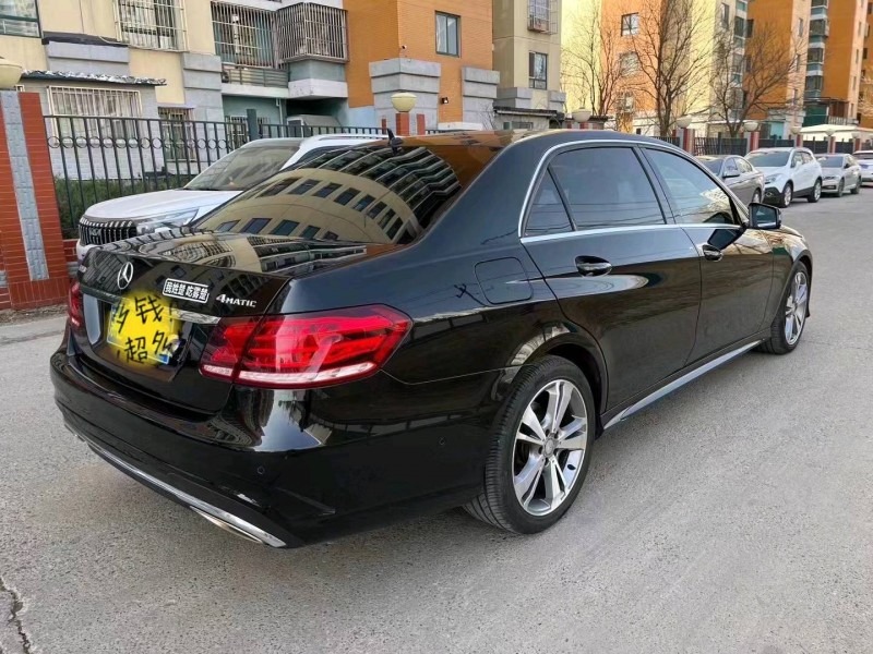 北京14年奔驰E8