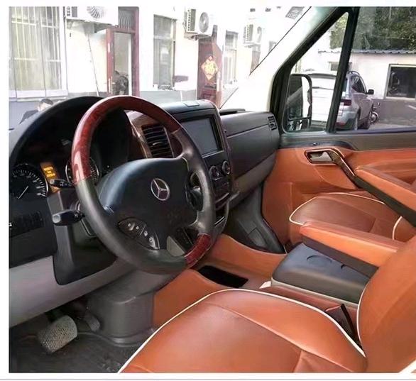 济宁14年奔驰斯宾特5
