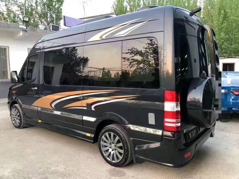 济宁14年奔驰斯宾特7