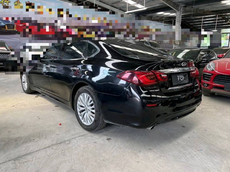 济宁16年英菲尼迪Q708