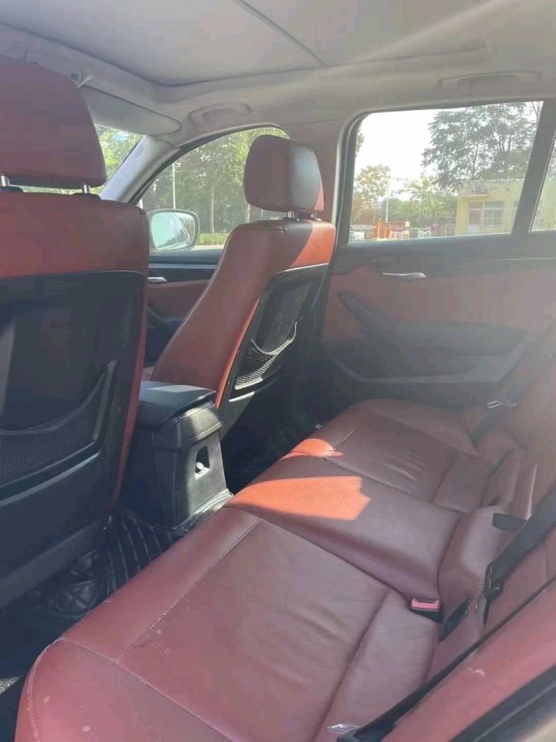 济宁11年宝马X16