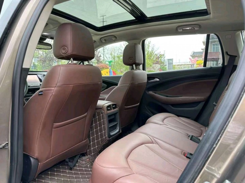 青岛19年别克昂科威8