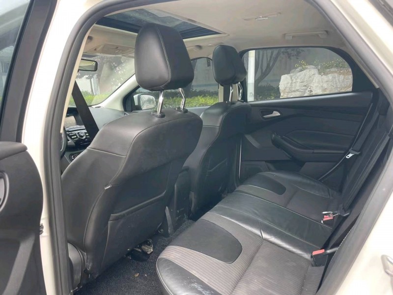 淄博15年福特福克斯4