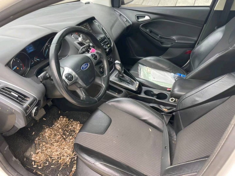 淄博15年福特福克斯5