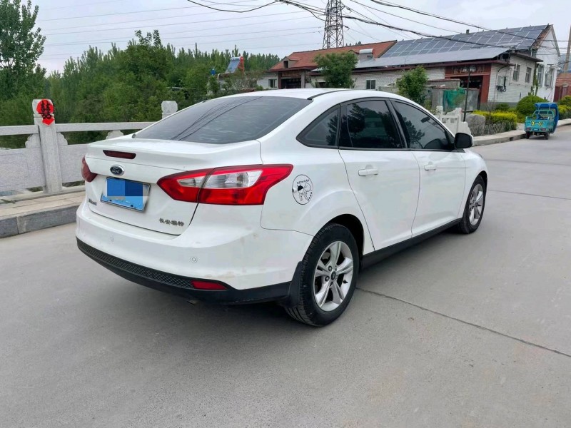 淄博15年福特福克斯7