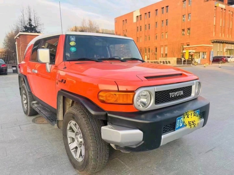 北京14年丰田FJ3