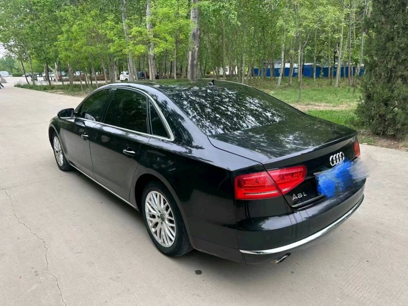 青岛13年奥迪A8L8