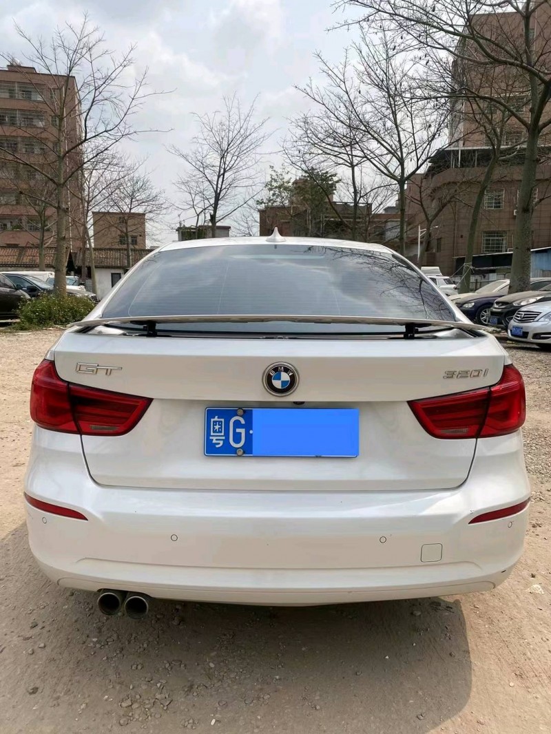 广州19年宝马3系GT9