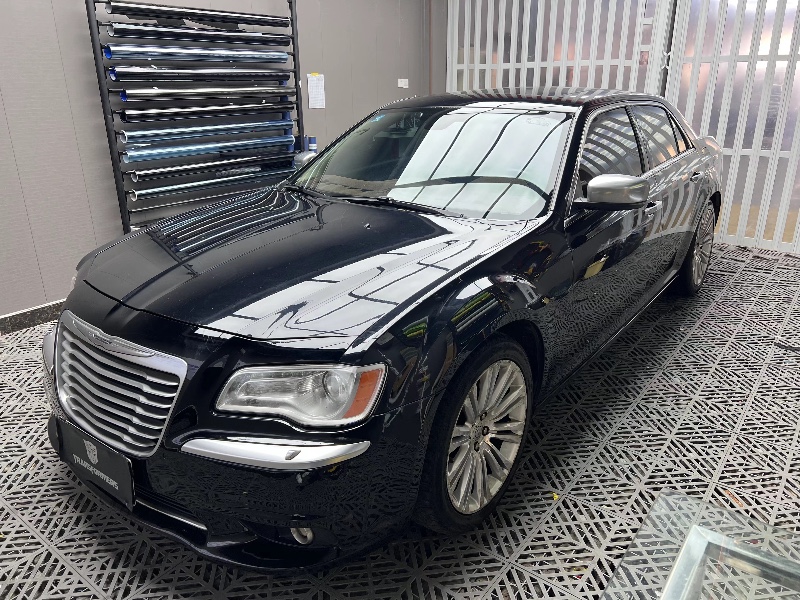 枣庄14年克莱斯勒300C3