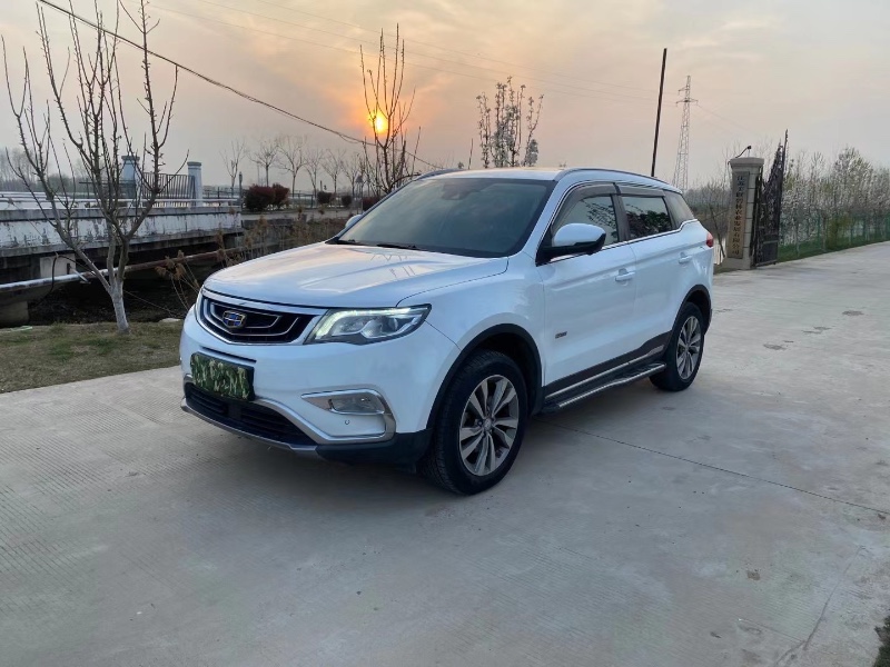 徐州17年吉利博越5