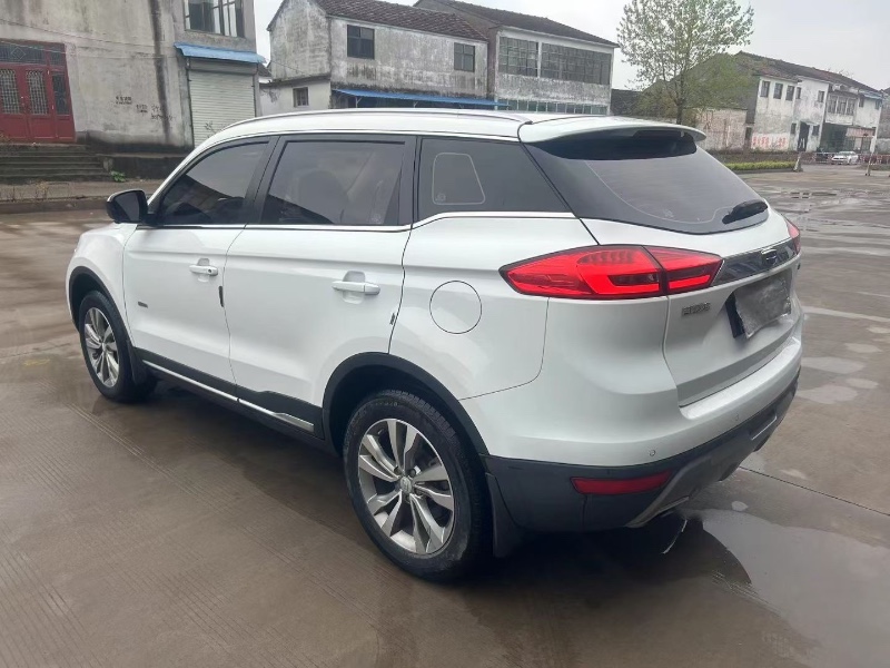 徐州17年吉利博越2