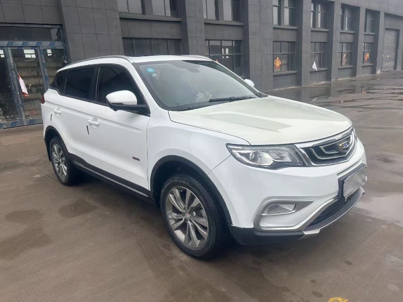 徐州17年吉利博越3