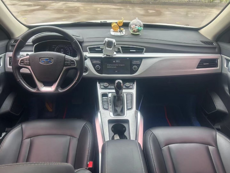 徐州17年吉利博越6