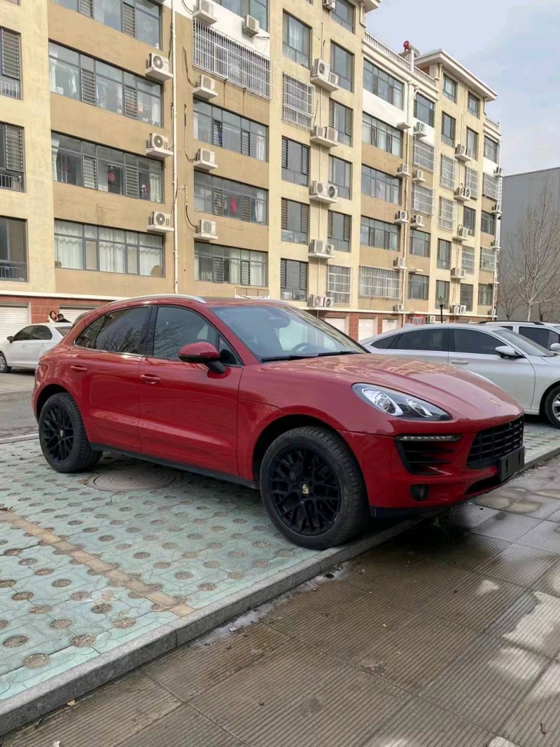 青岛18年保时捷Macan3
