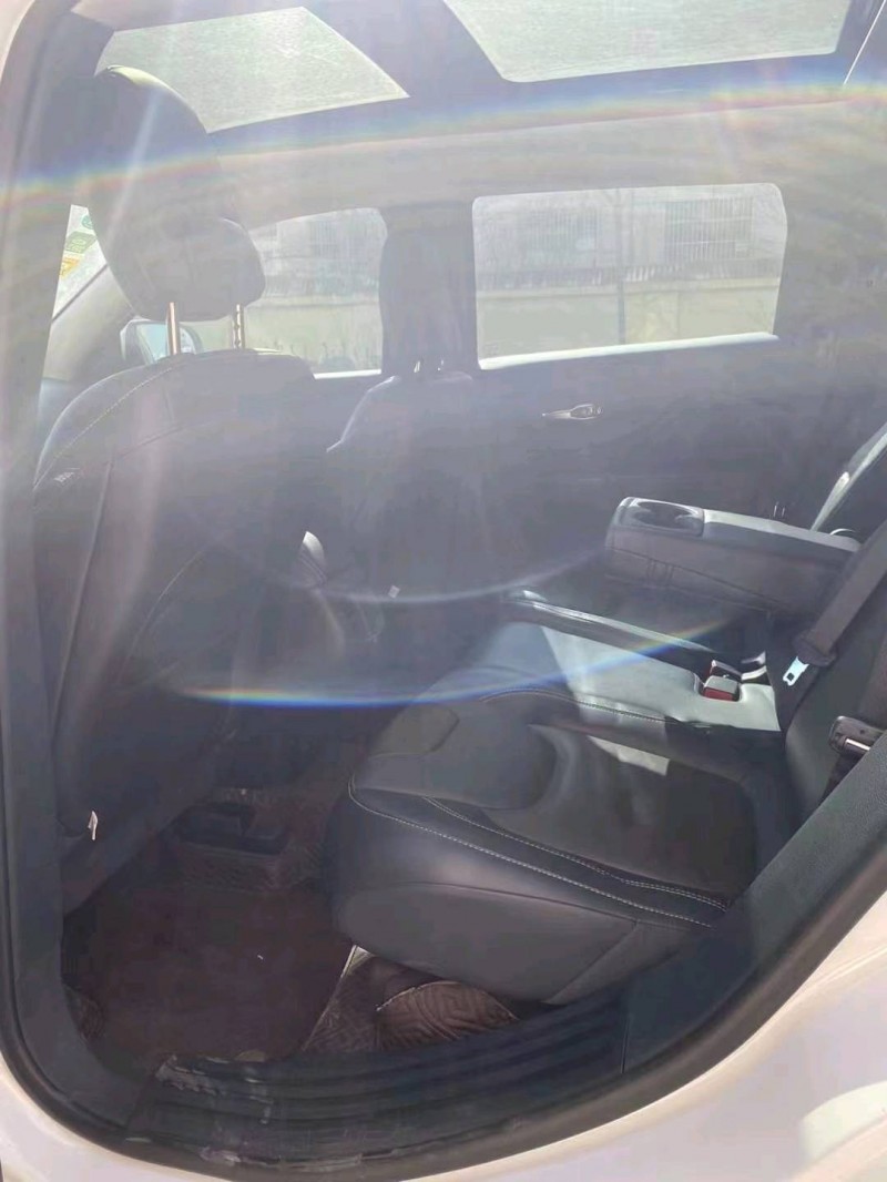 青岛17年Jeep自由光5