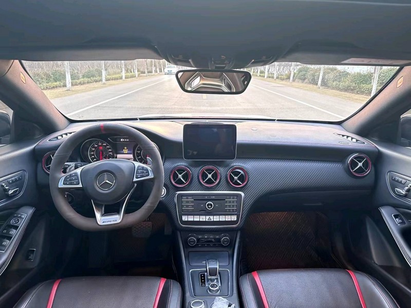 徐州19年奔驰CLA4