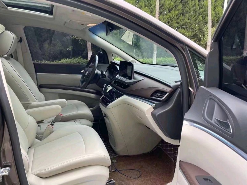 青岛20年别克GL82