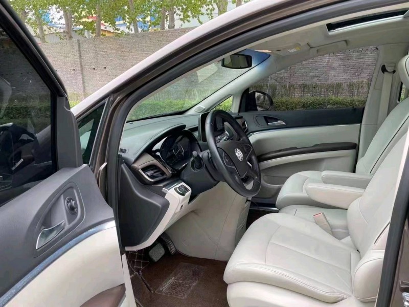 青岛20年别克GL88