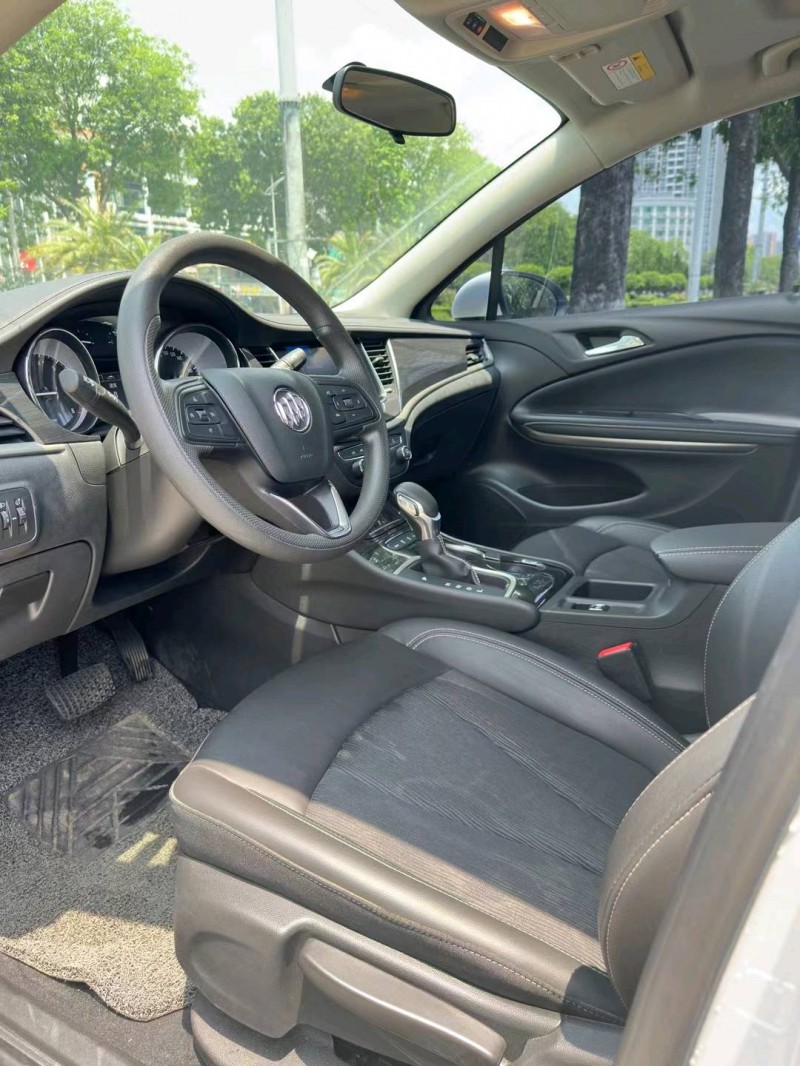 东莞21年别克威朗4