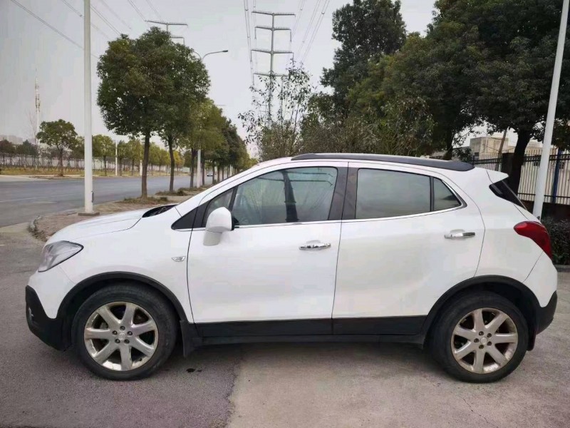 青岛12年别克昂科拉3