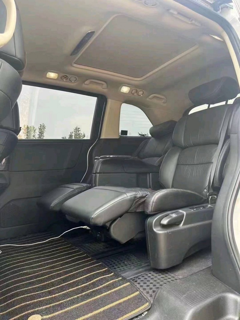 菏泽18年本田艾力绅5