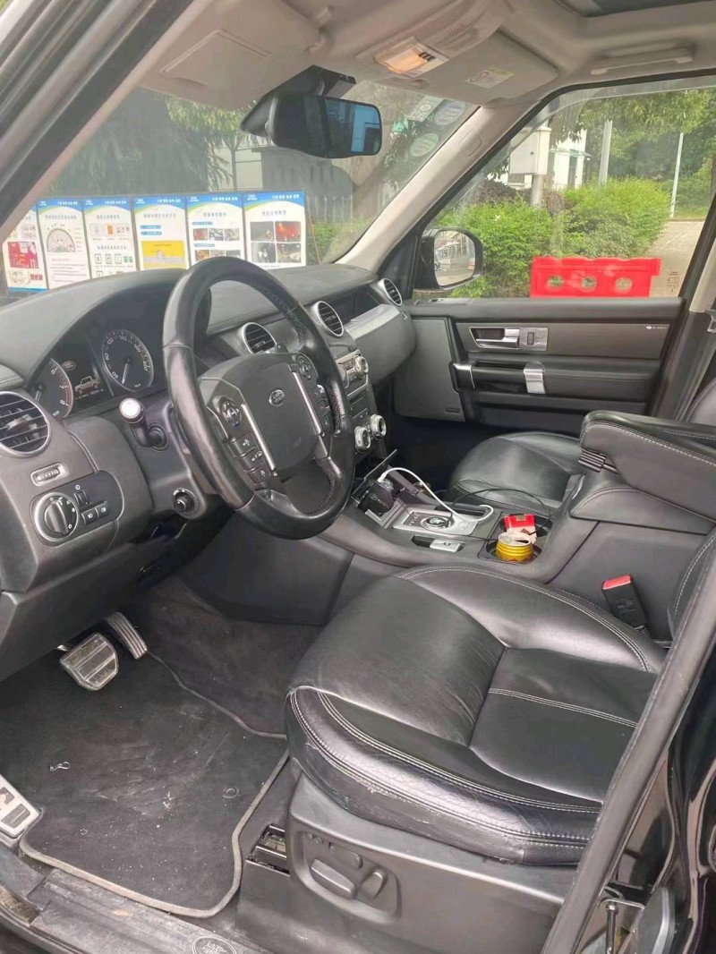 青岛15年路虎发现8