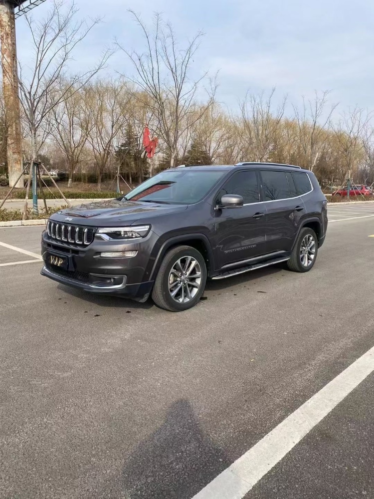 徐州19年Jeep大切诺基5