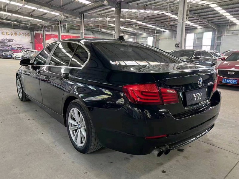 济宁13年宝马5系8