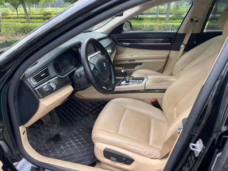 济宁15年宝马7系5