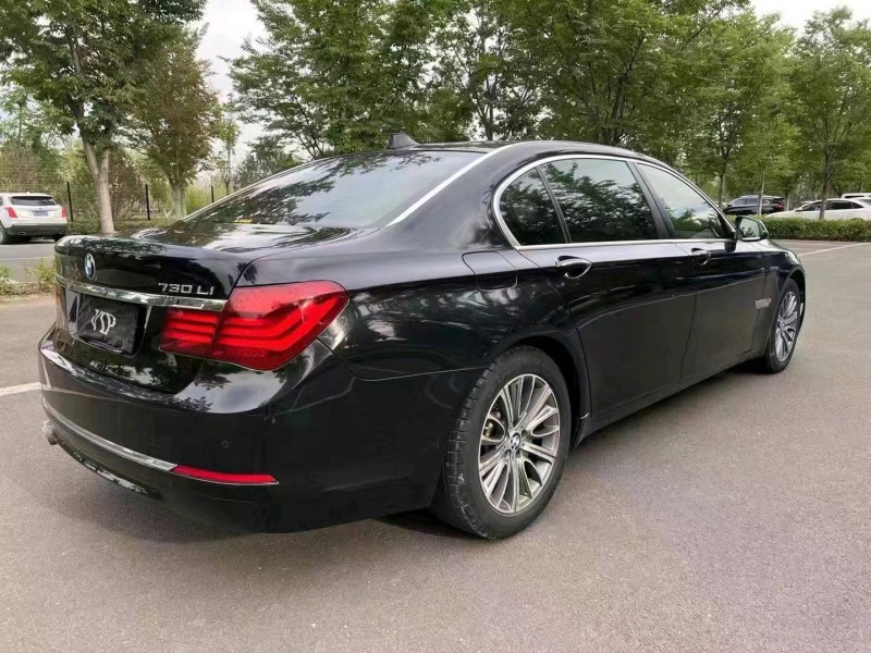 济宁15年宝马7系7