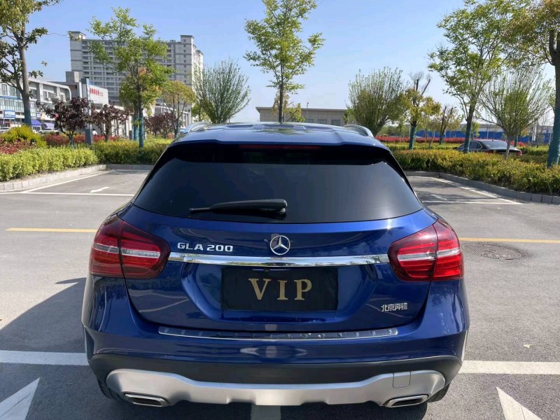 徐州19年奔驰GLA9