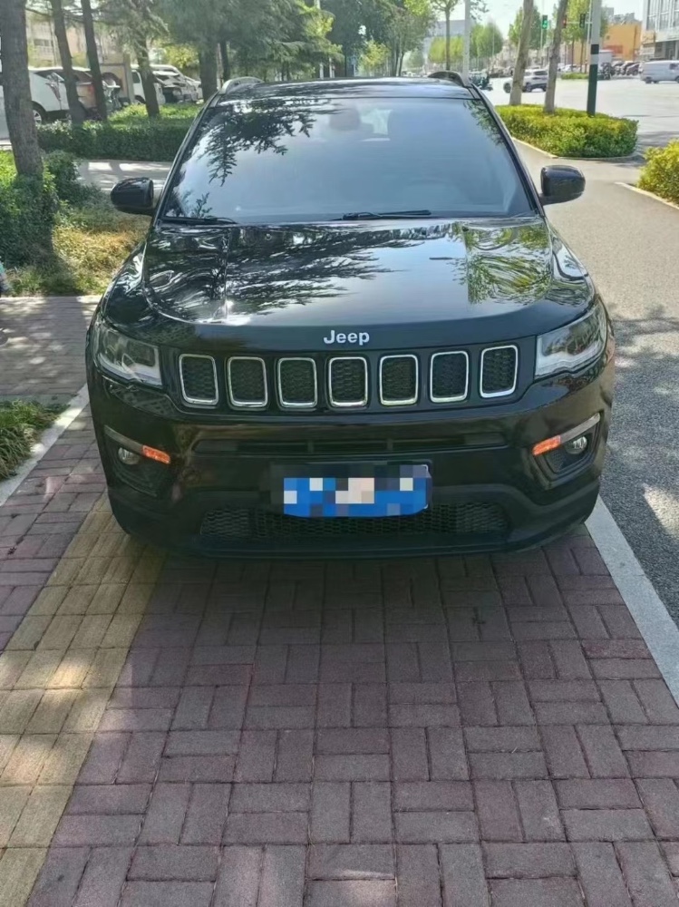 潍坊17年Jeep指南者1