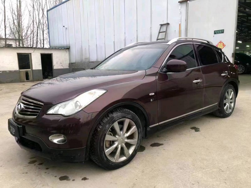 济宁14年英菲尼迪QX503