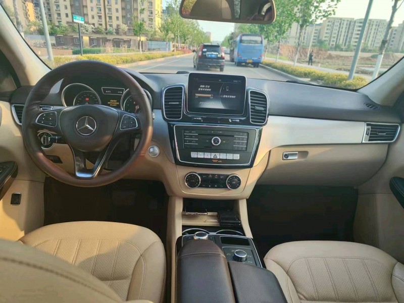 青岛16年奔驰GLE8