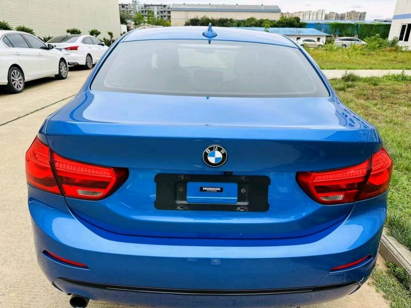 成都18年宝马1系9