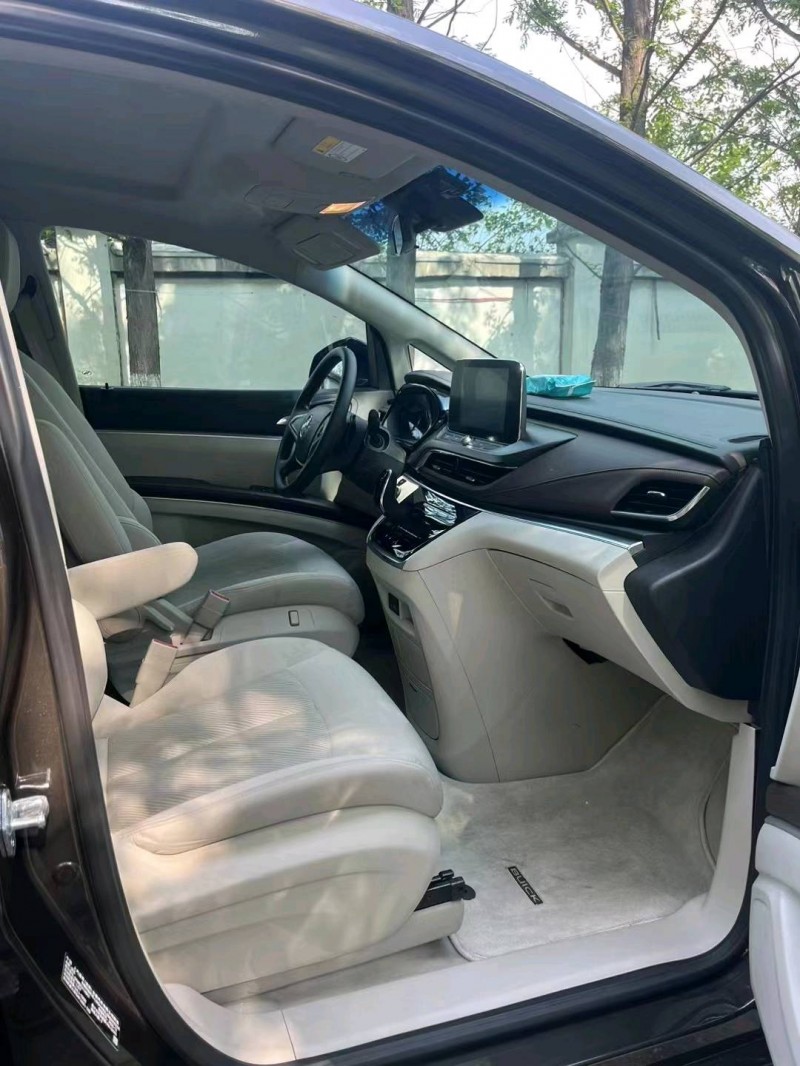 徐州21年别克GL85