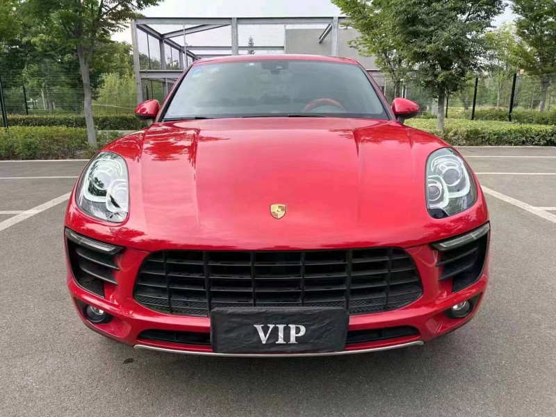 济宁17年保时捷Macan1