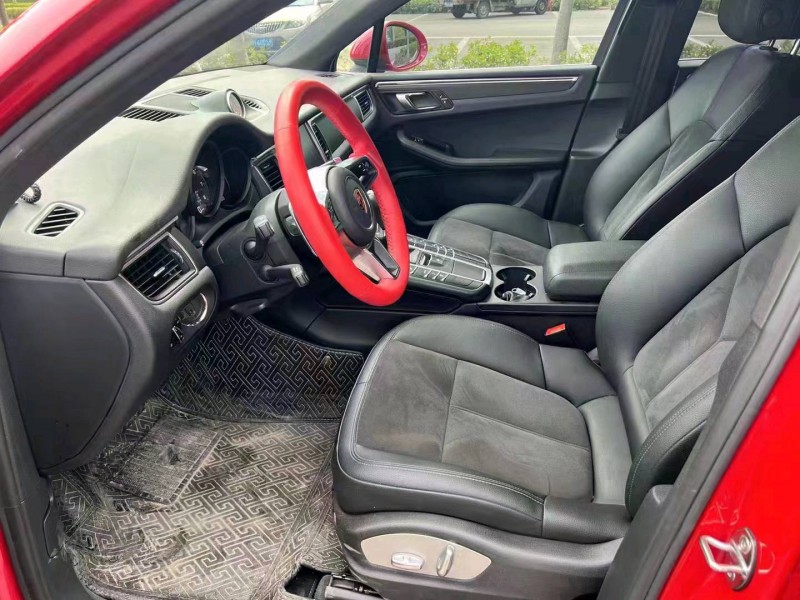 济宁17年保时捷Macan4