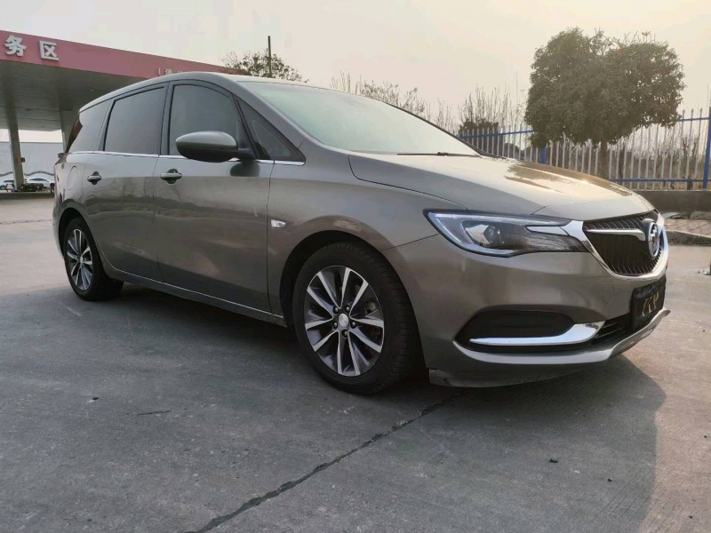 徐州18年别克GL62