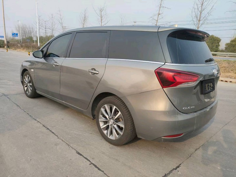 徐州18年别克GL64