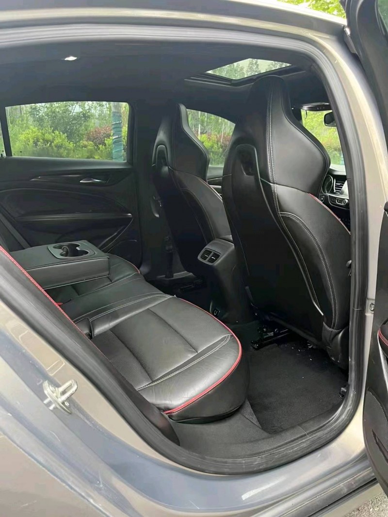 徐州18年别克君威5