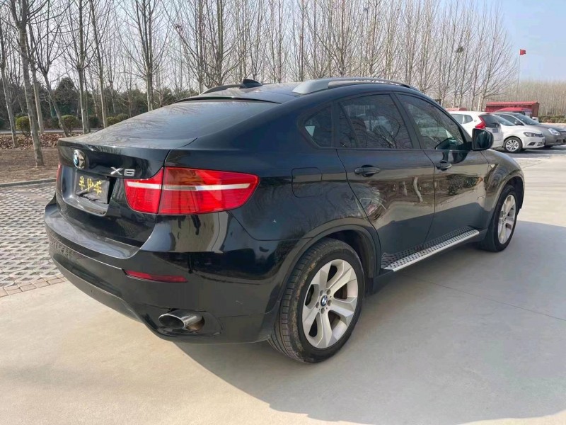 济南12年宝马X64