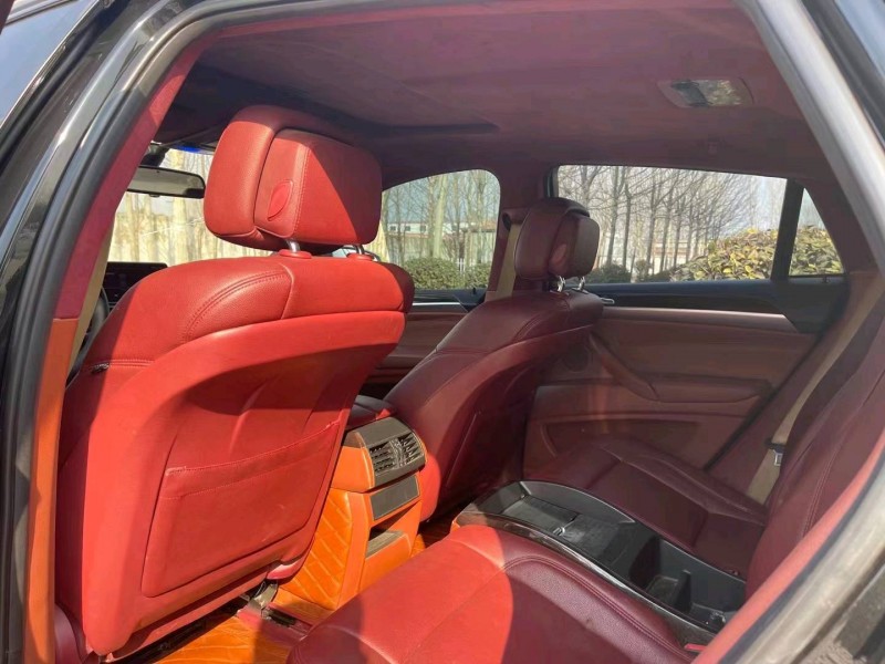 济南12年宝马X66